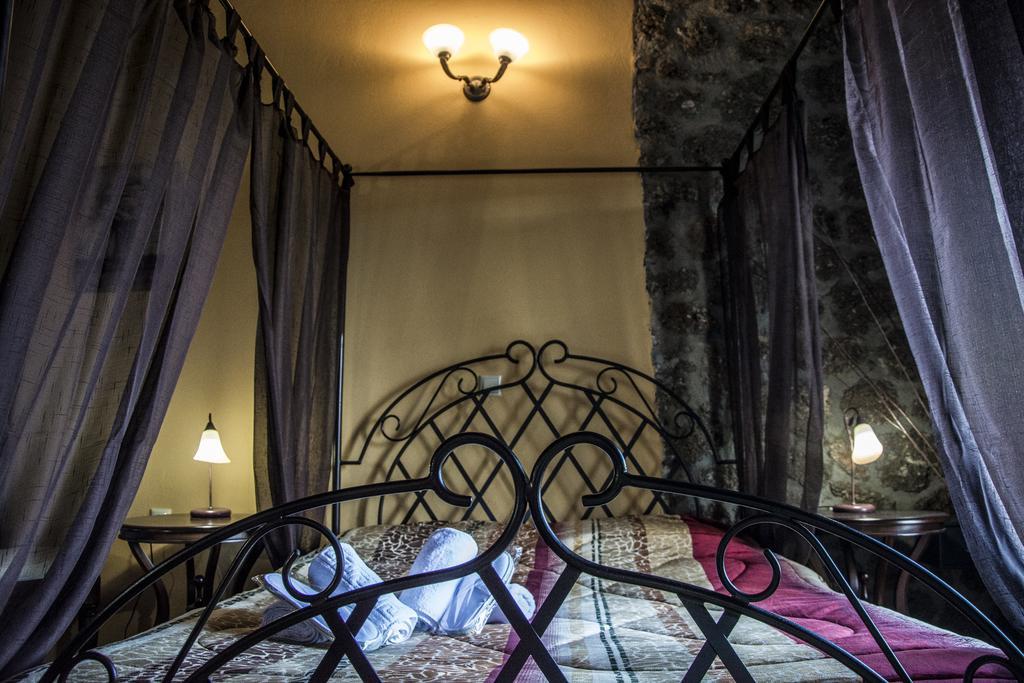 Theasis Suites-Ορεινή Φιλοξενία Kato Sinikia Trikalon Exterior foto